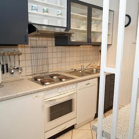 Blockhaus _ Zentral Zum Hafen_ Str בית נופש